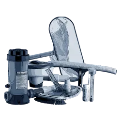 accesorios-principal-optimized | PisciManía | PisciManía Hayward pool pump with connected filter and plumbing hardware for an outdoor pool system.