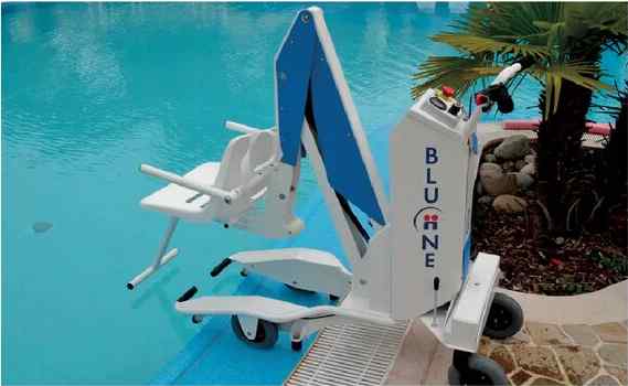 Elevador mecánico a baterías Blue One para piscina 120 kg | PisciManía Elevador mecánico a baterías Blue One para piscina (120 kg)